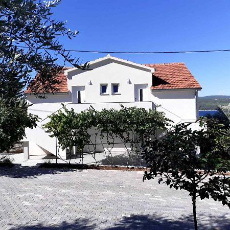 Apartmani Grumf Gornji Karin Ngoại thất bức ảnh